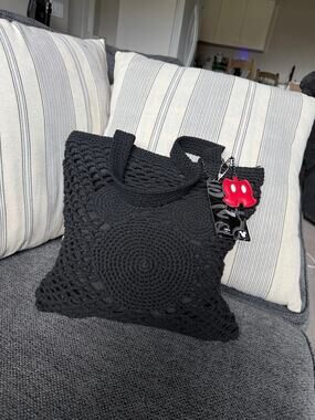 Box Lunch Disney Crochet Tote Bag
